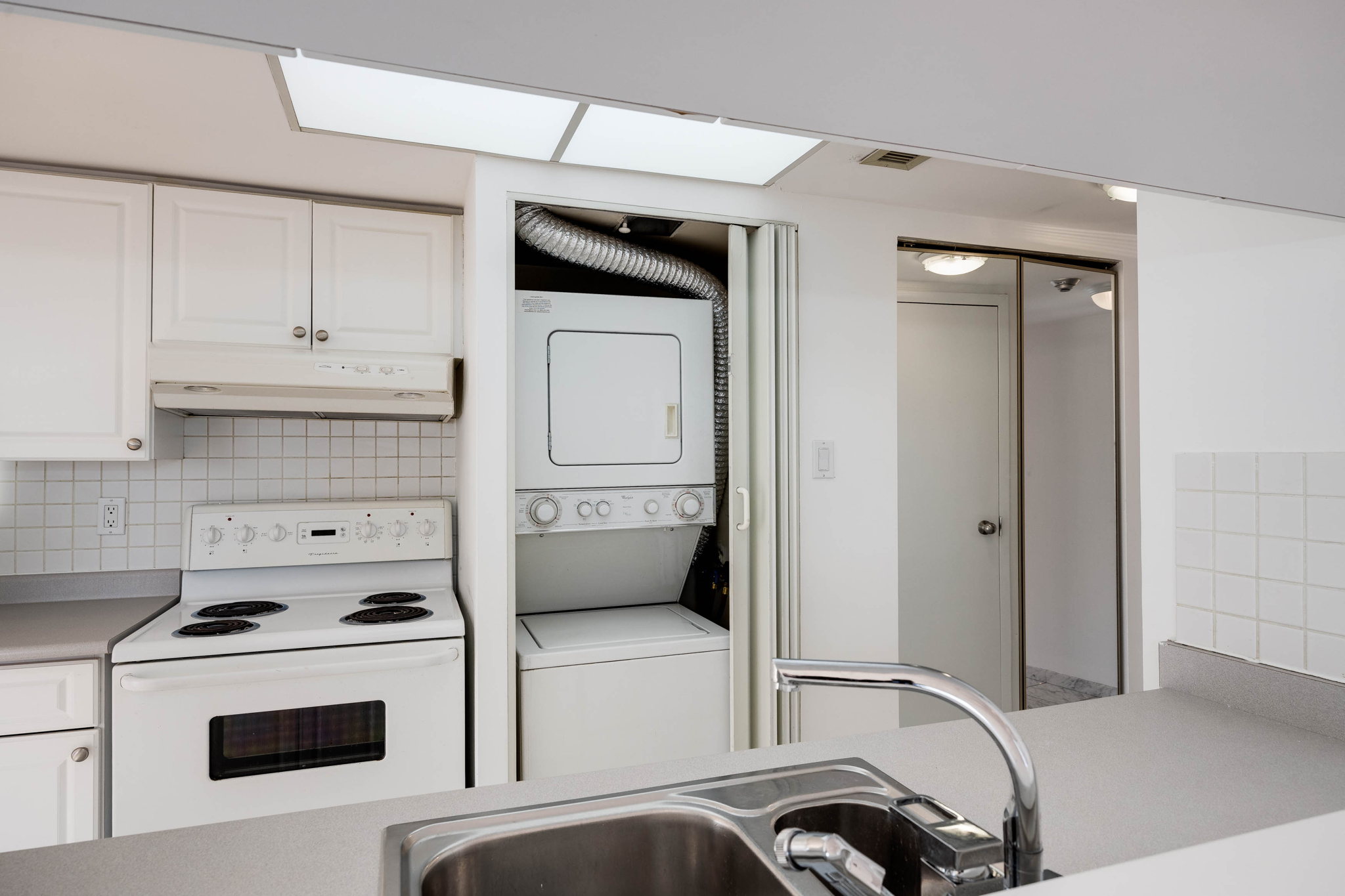 Toronto property showcase — delivered property photograph 17