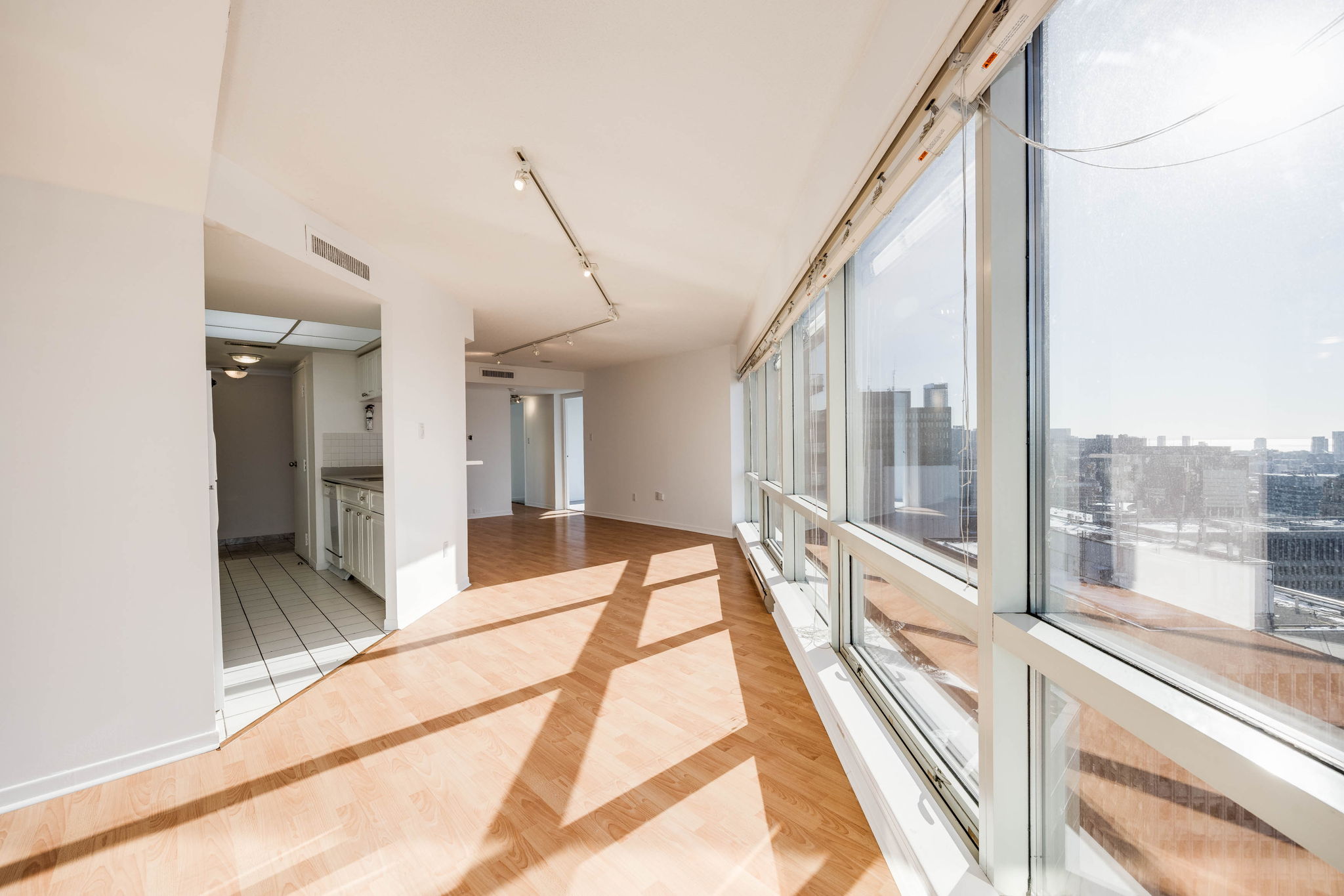 Toronto property showcase — delivered property photograph 10