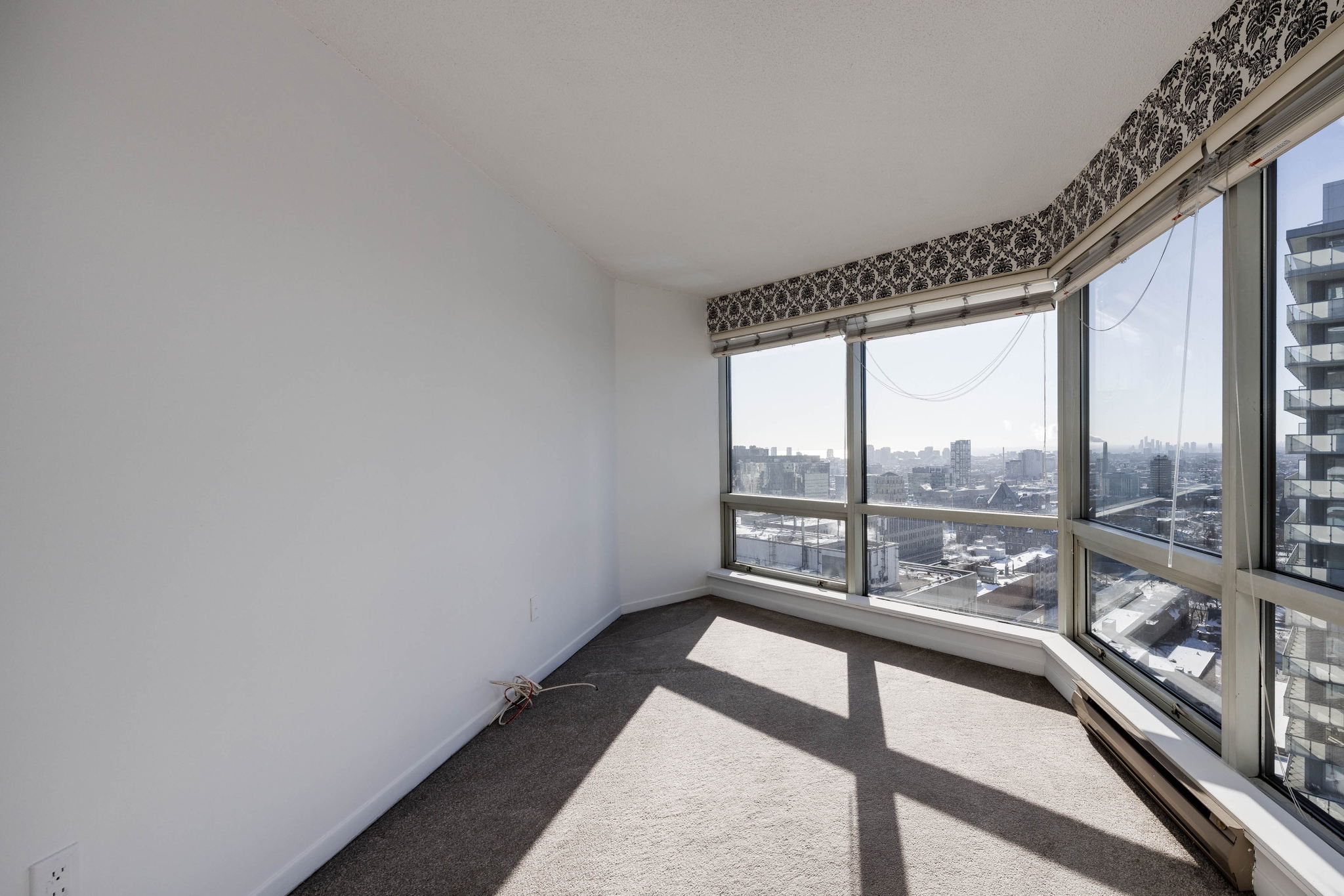 Toronto property showcase — delivered property photograph 18
