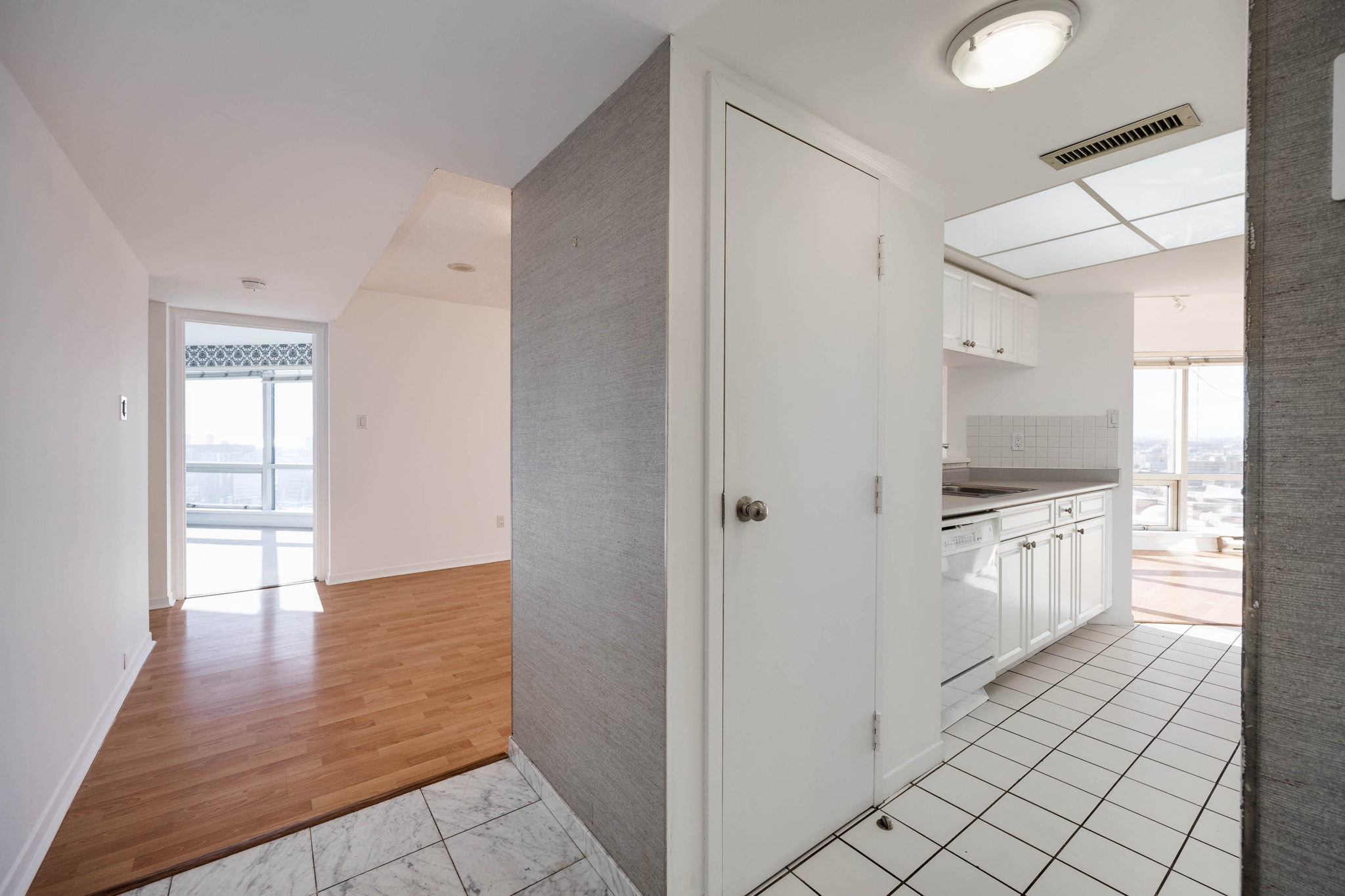 Toronto property showcase — delivered property photograph 6