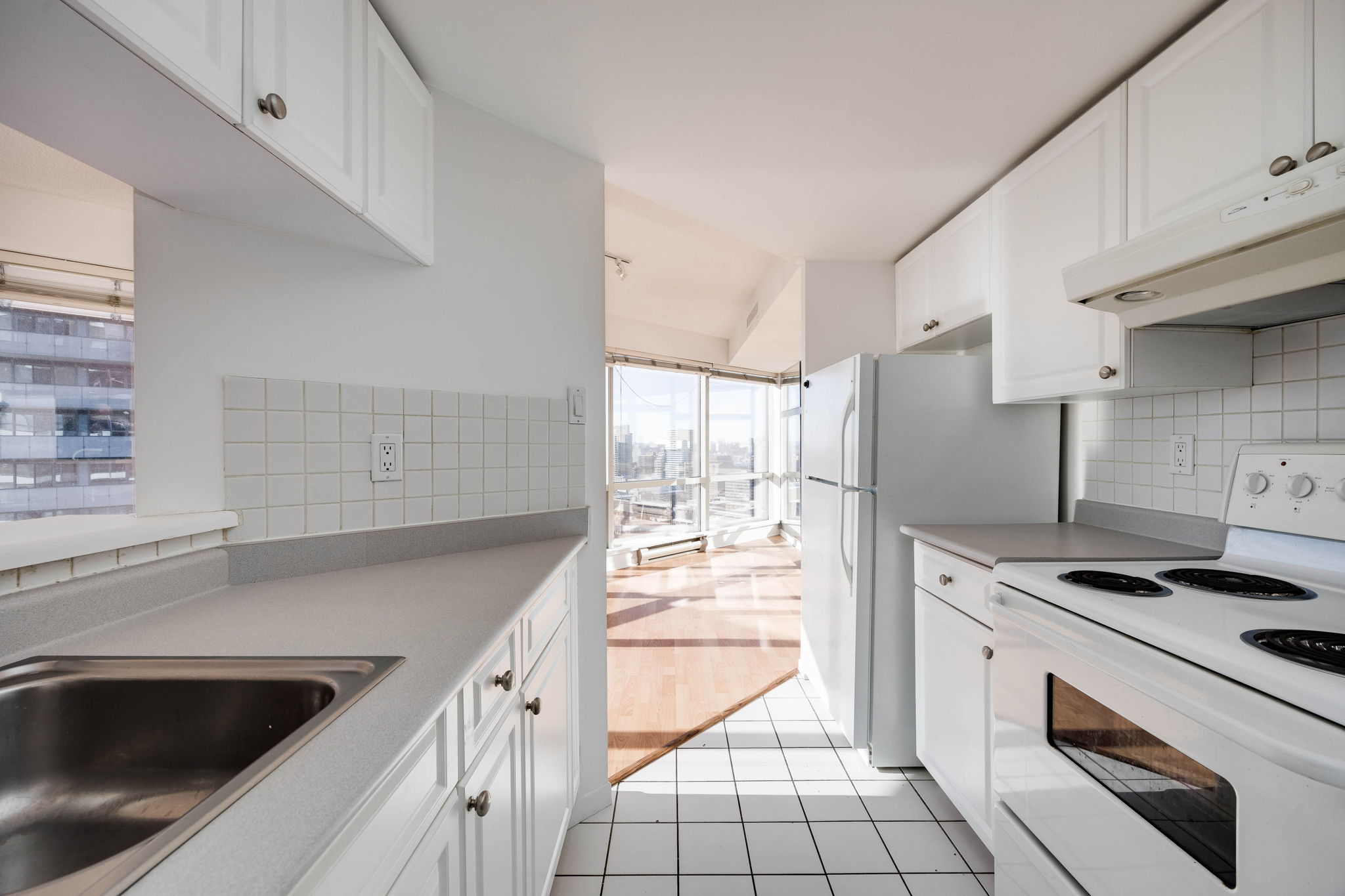 Toronto property showcase — delivered property photograph 16