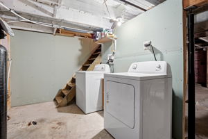  Photo 32