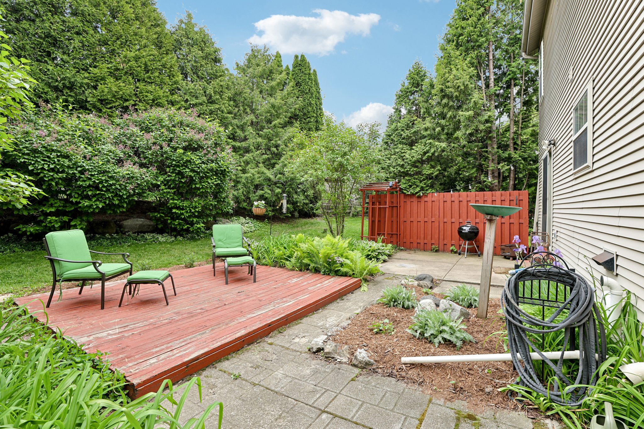 Glacier Hill Dr-S2305-009.jpg