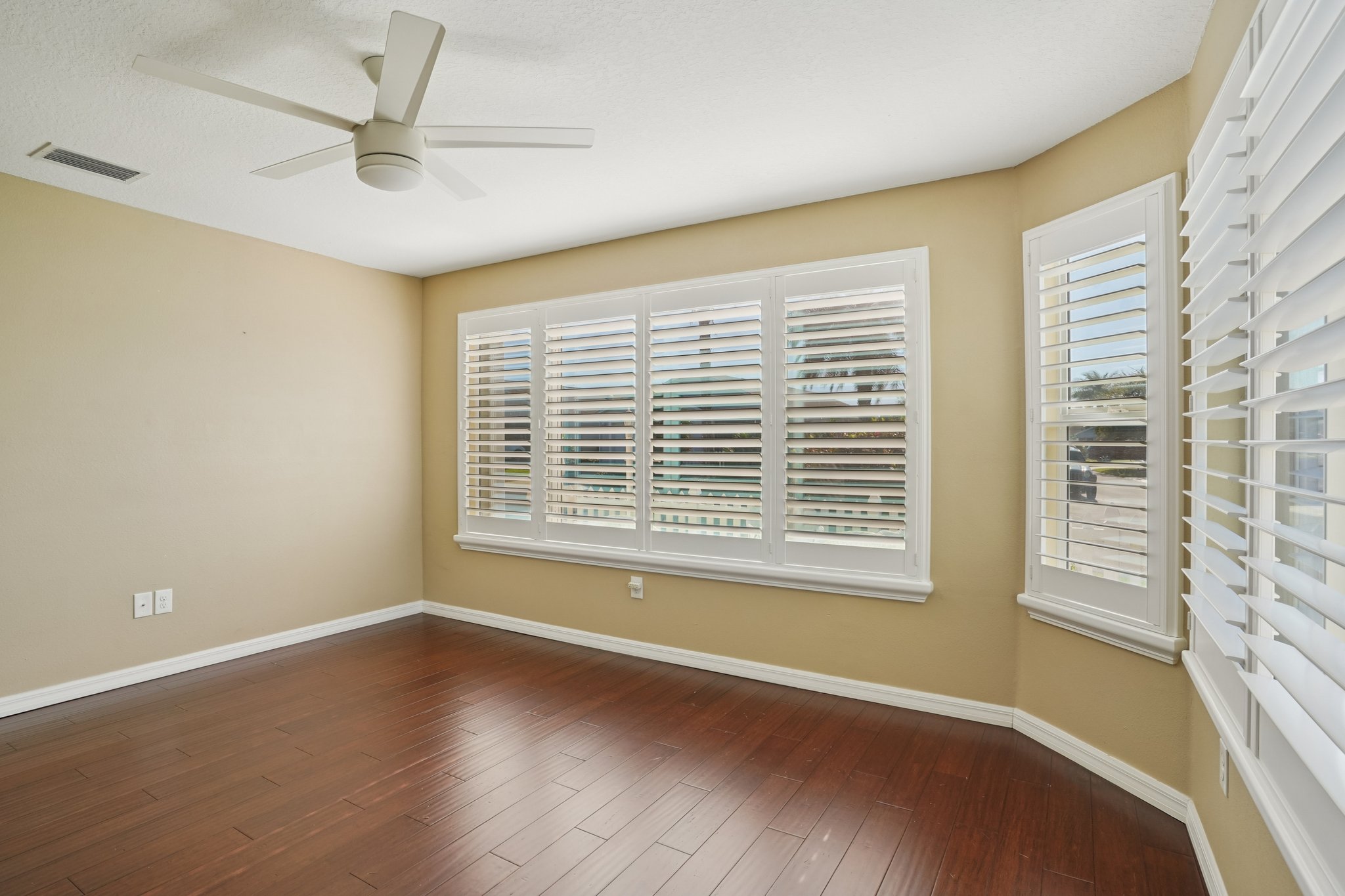 Greyford Ln-S0411-019.jpg