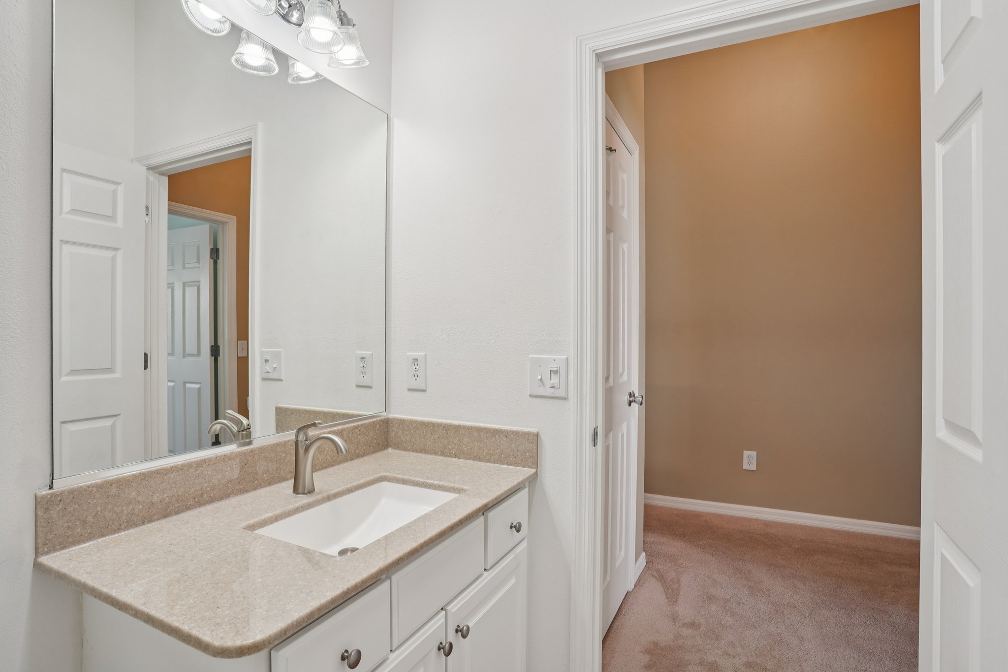 Greyford Ln-S0411-032.jpg