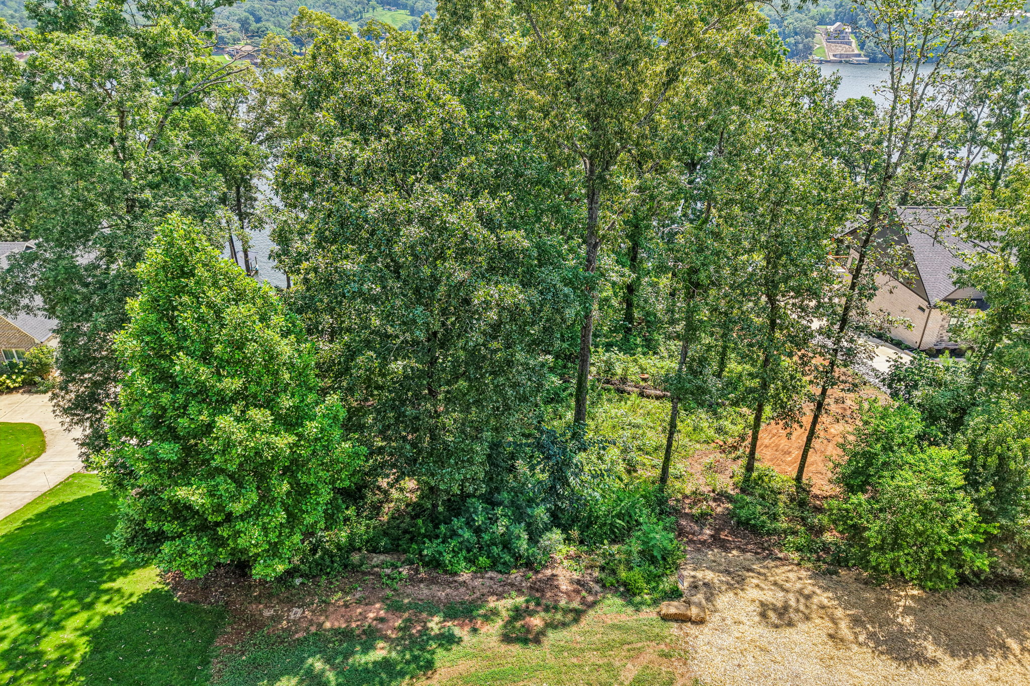 27-Lakeview Crest Dr-S1107-027