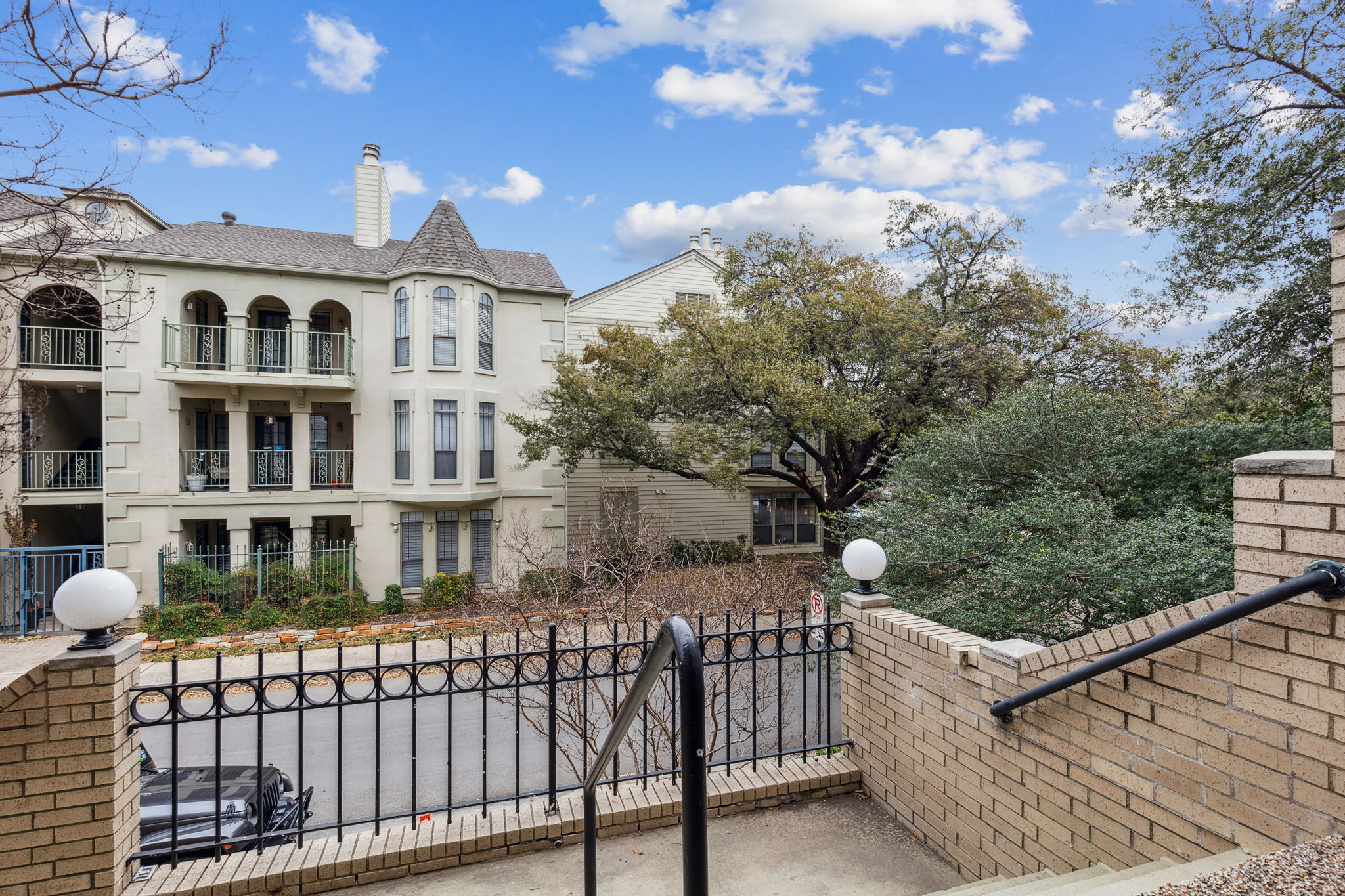 1001Liberty_025