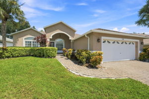 Front Exterior6