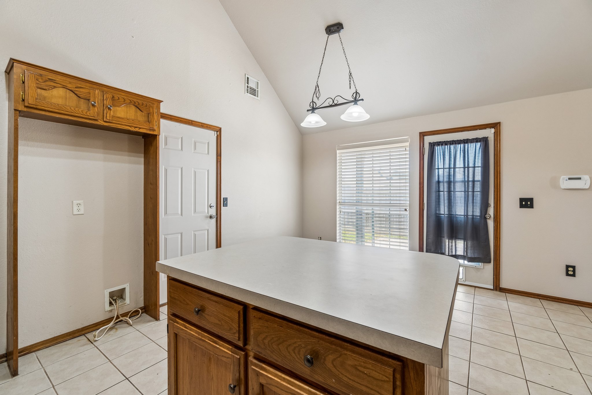 1001 SW 24th St_018.jpg