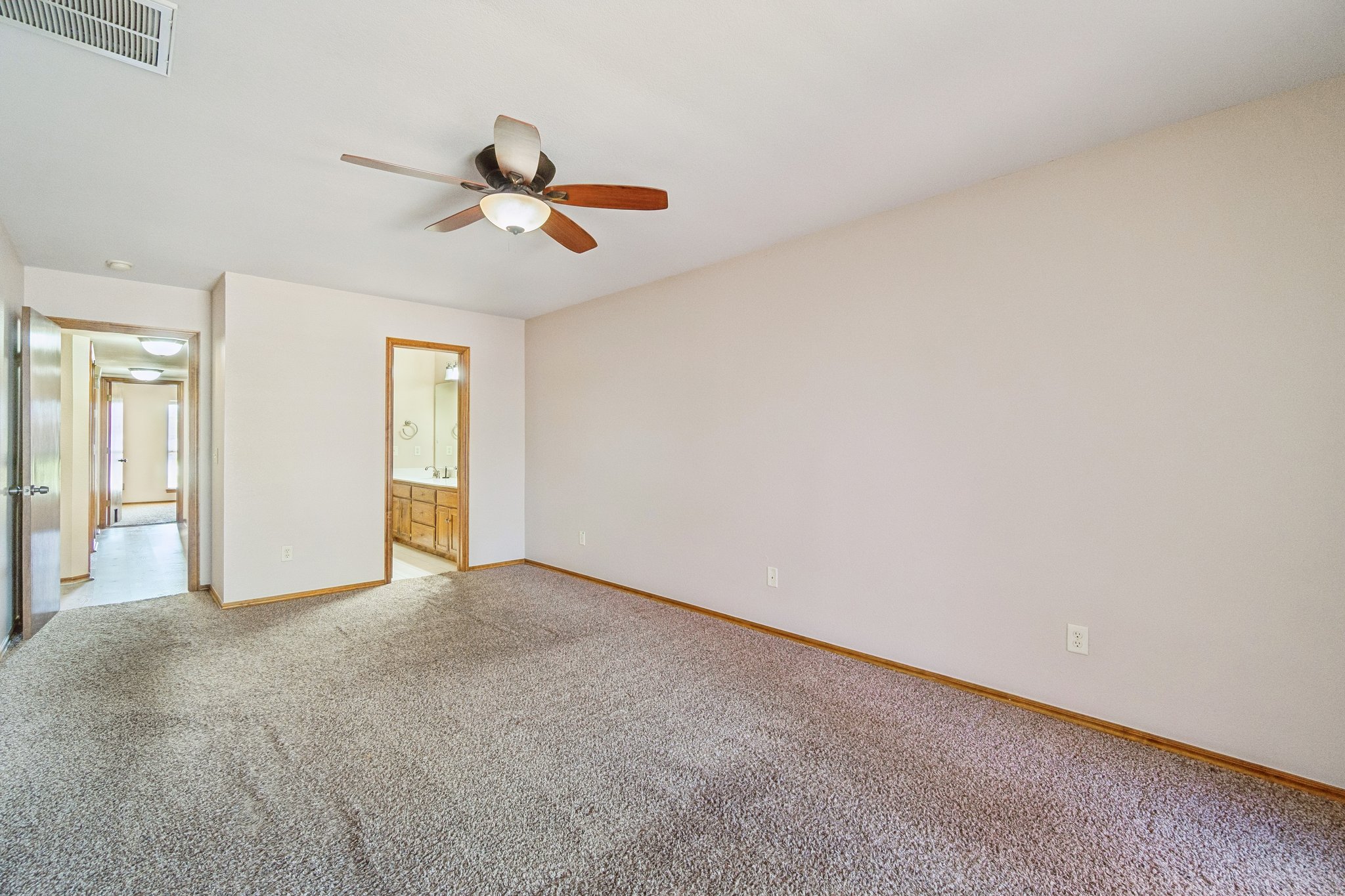 1001 SW 24th St_023.jpg
