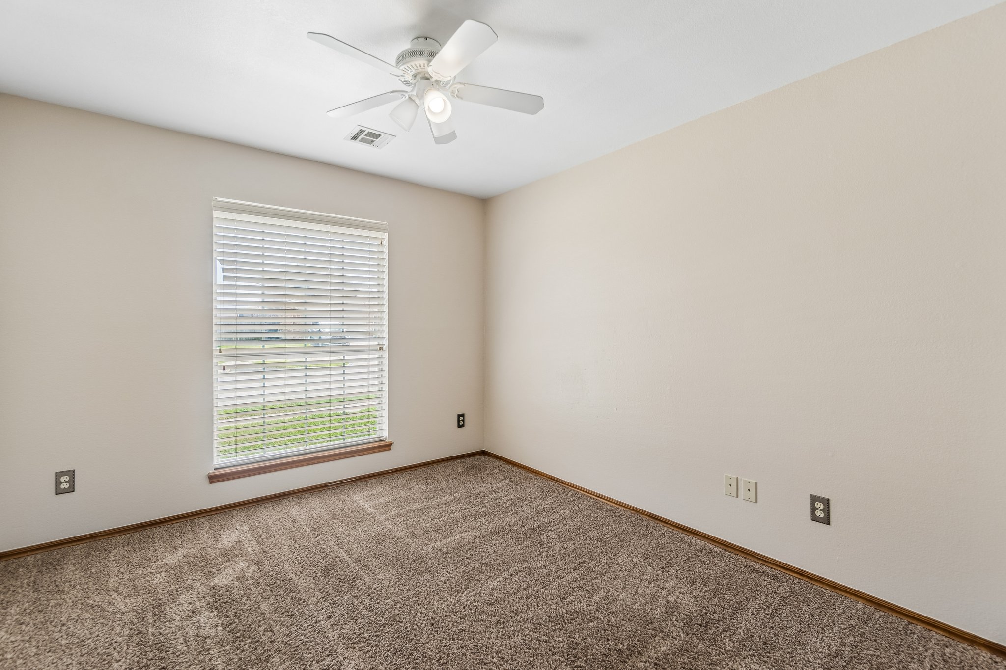 1001 SW 24th St_035.jpg