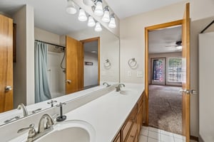 1001 SW 24th St_027.jpg