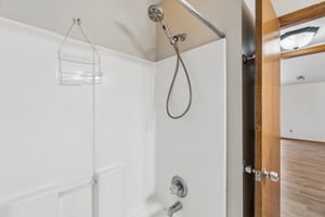 1001 SW 24th St_033.jpg