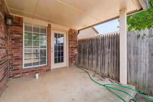 1001 SW 24th St_045.jpg