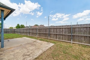 1001 SW 24th St_047.jpg