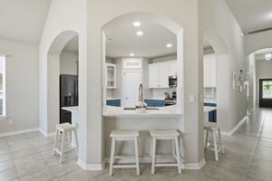 Kitchen/Breakfast Bar