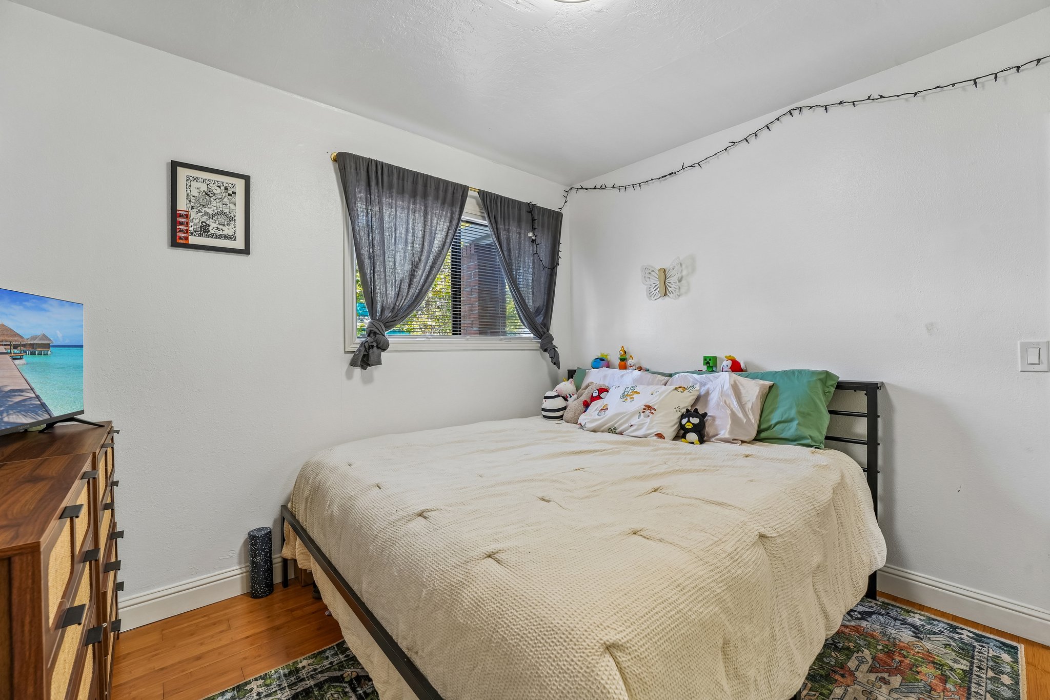 1001 Temple Ave-S2808-043.jpg