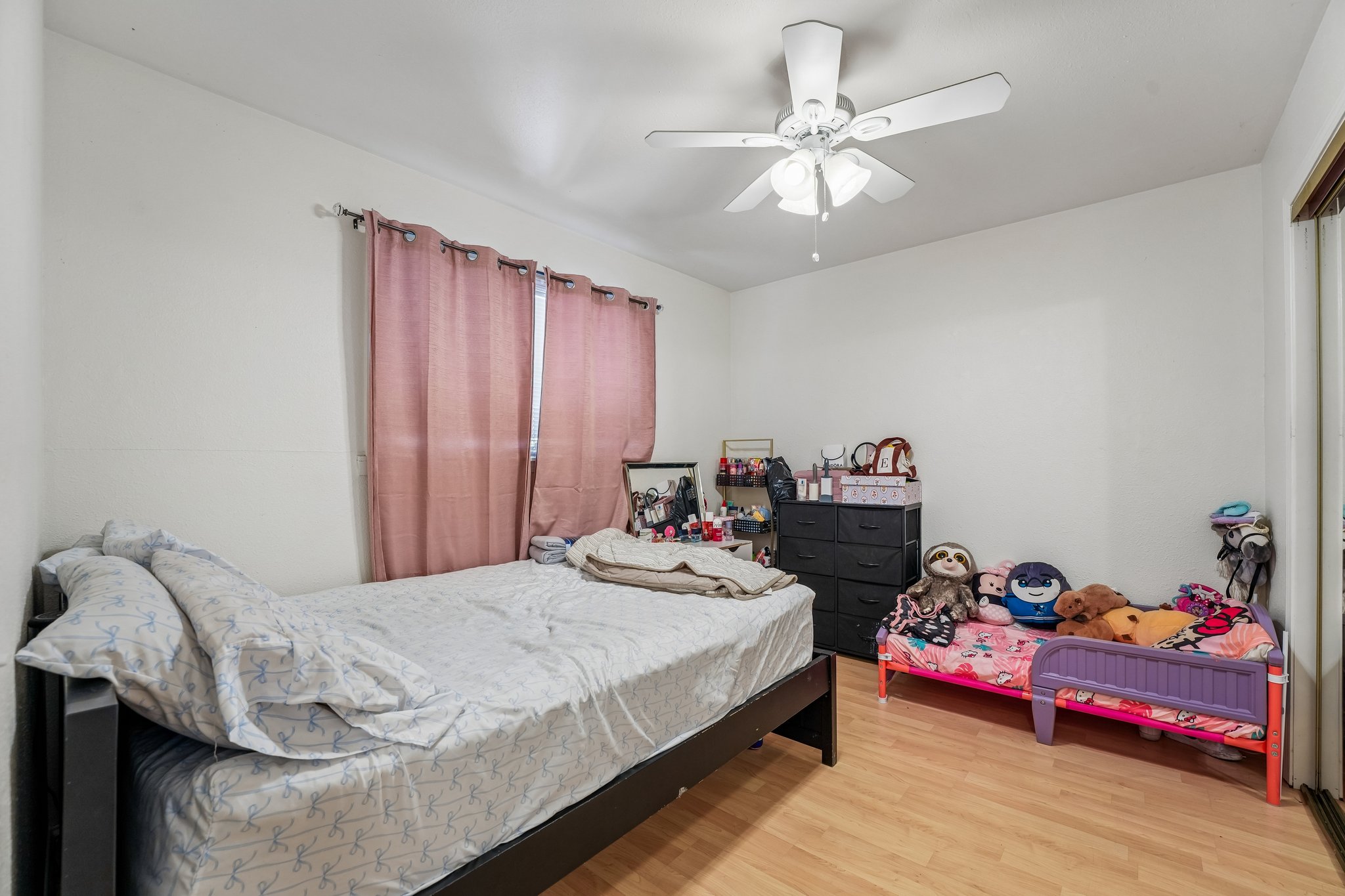 1001 Temple Ave-S2808-062.jpg