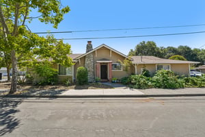 1001 Temple Ave-S2808-001.jpg