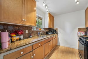 1001 Temple Ave-S2808-036.jpg