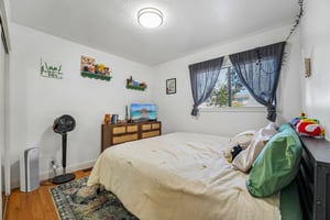 1001 Temple Ave-S2808-042.jpg