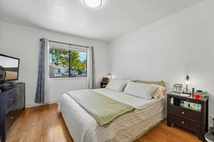1001 Temple Ave-S2808-047.jpg
