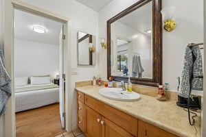 1001 Temple Ave-S2808-054.jpg