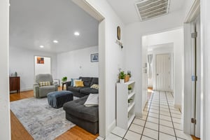1001 Temple Ave-S2808-058.jpg