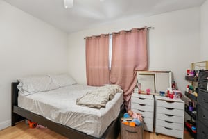 1001 Temple Ave-S2808-063.jpg