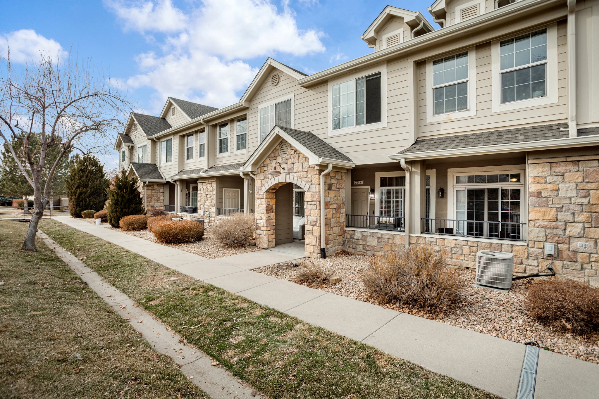 10010 E Gunnison Pl Unit 709, Denver, CO 80247 Lavish Real Estate