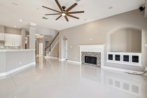 Lakeside Gables Dr-011.jpg