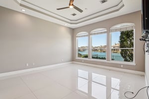 Lakeside Gables Dr-031.jpg