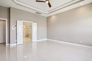 Lakeside Gables Dr-033.jpg