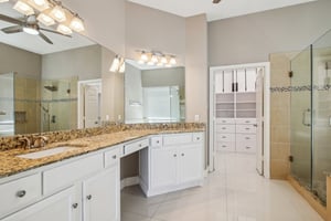 Lakeside Gables Dr-034.jpg