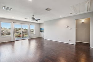 Lakeside Gables Dr-045.jpg