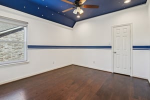 Lakeside Gables Dr-049.jpg