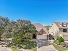 Lakeside Gables Dr-066.jpg