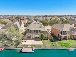 Lakeside Gables Dr-067.jpg