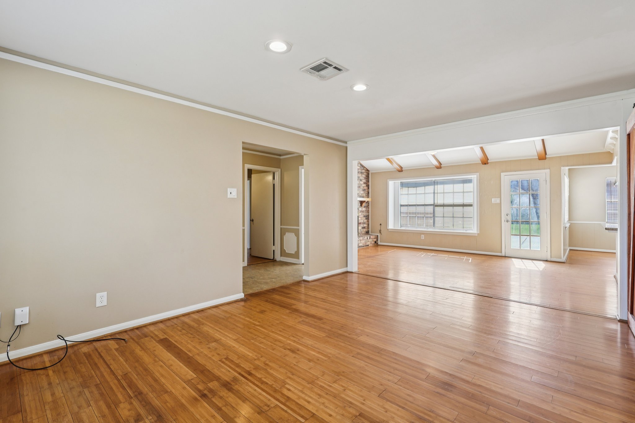 Warwana Rd-S1302-016.jpg