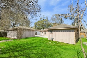 Warwana Rd-S1302-031.jpg