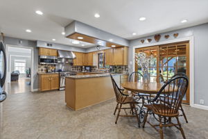 Breakfast Area with Outdoor access