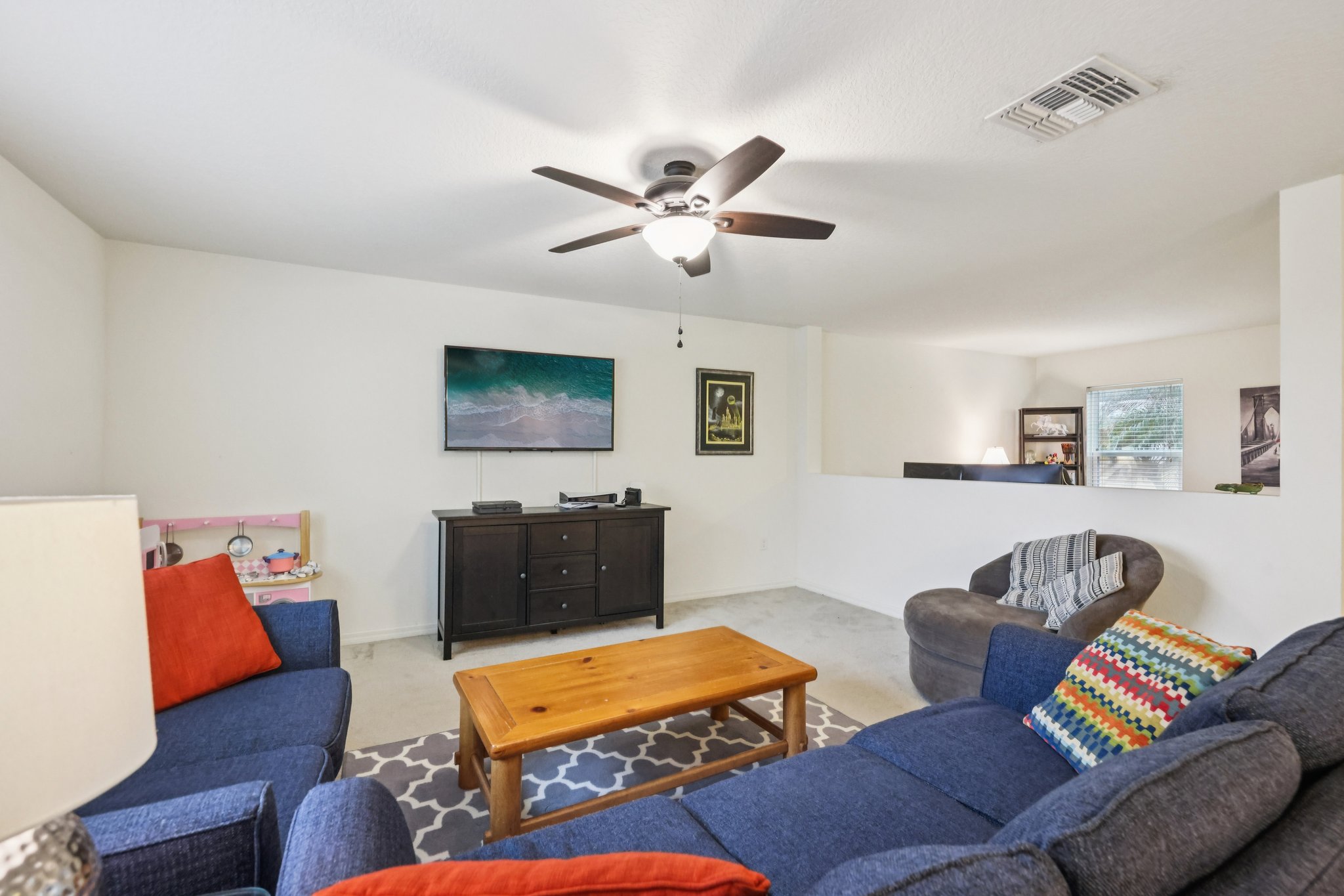 Weathers Loop-S0602-009.jpg