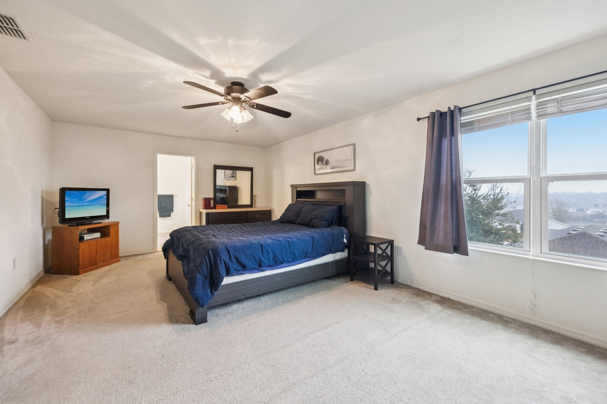 Weathers Loop-S0602-024.jpg