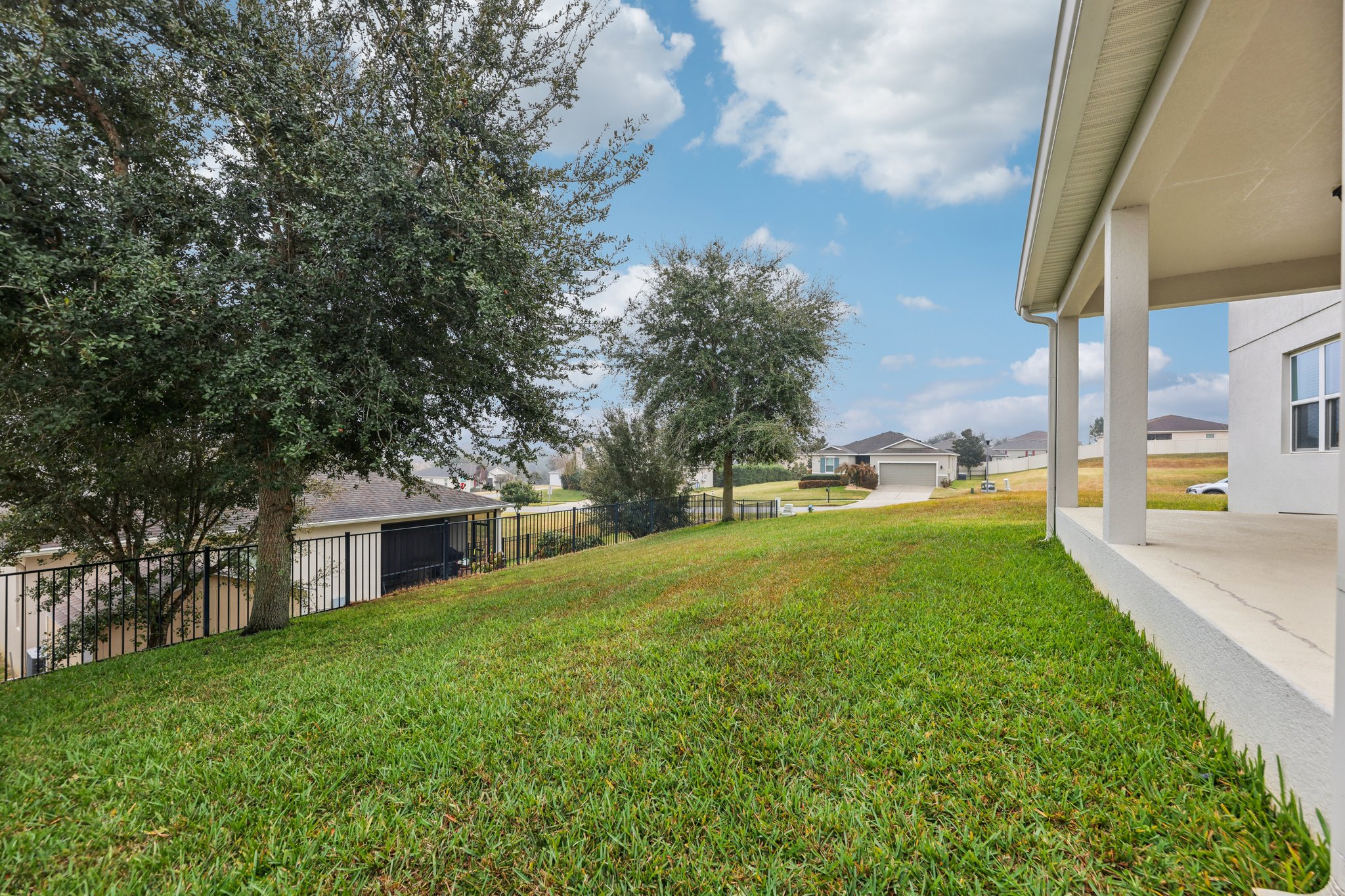 Weathers Loop-S0602-042.jpg