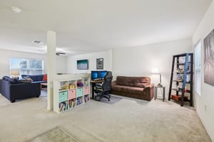 Weathers Loop-S0602-006.jpg