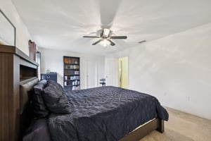 Weathers Loop-S0602-027.jpg