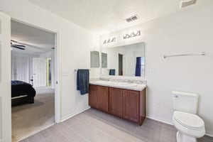 Weathers Loop-S0602-030.jpg