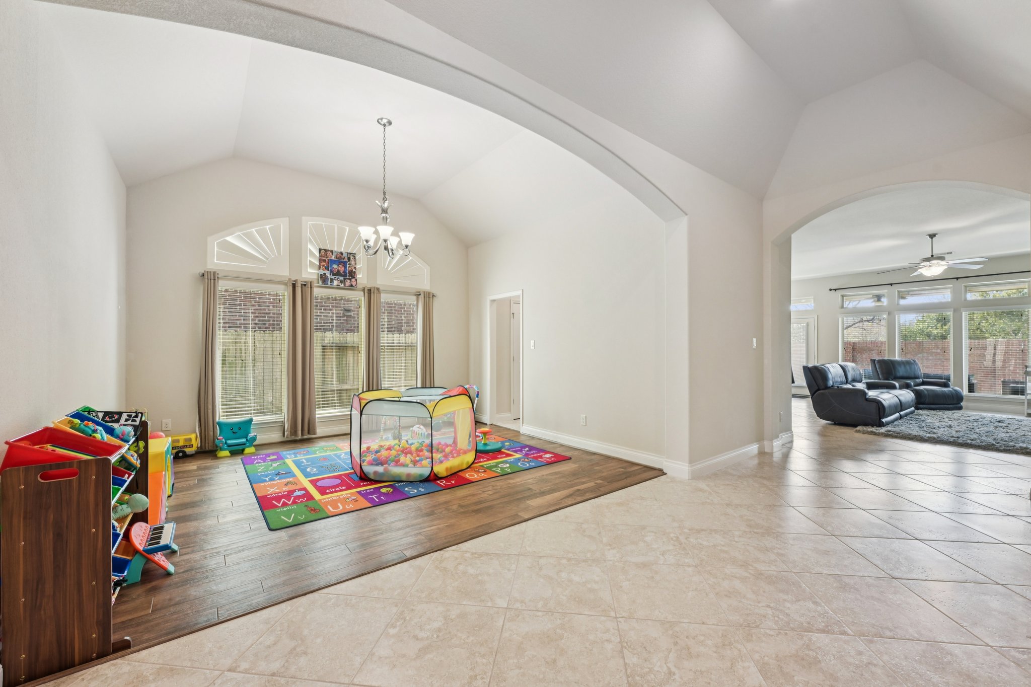 Foggy Riv-L0801-007.jpg