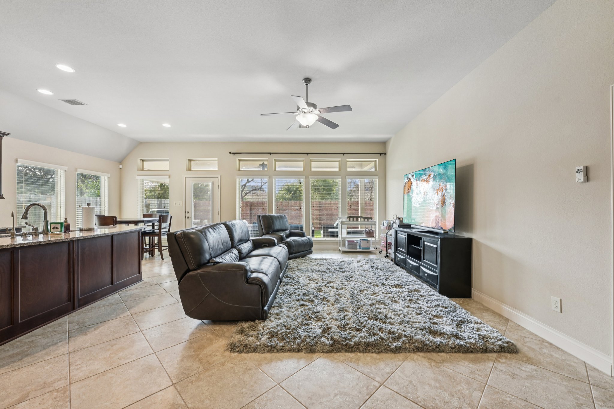 Foggy Riv-L0801-009.jpg