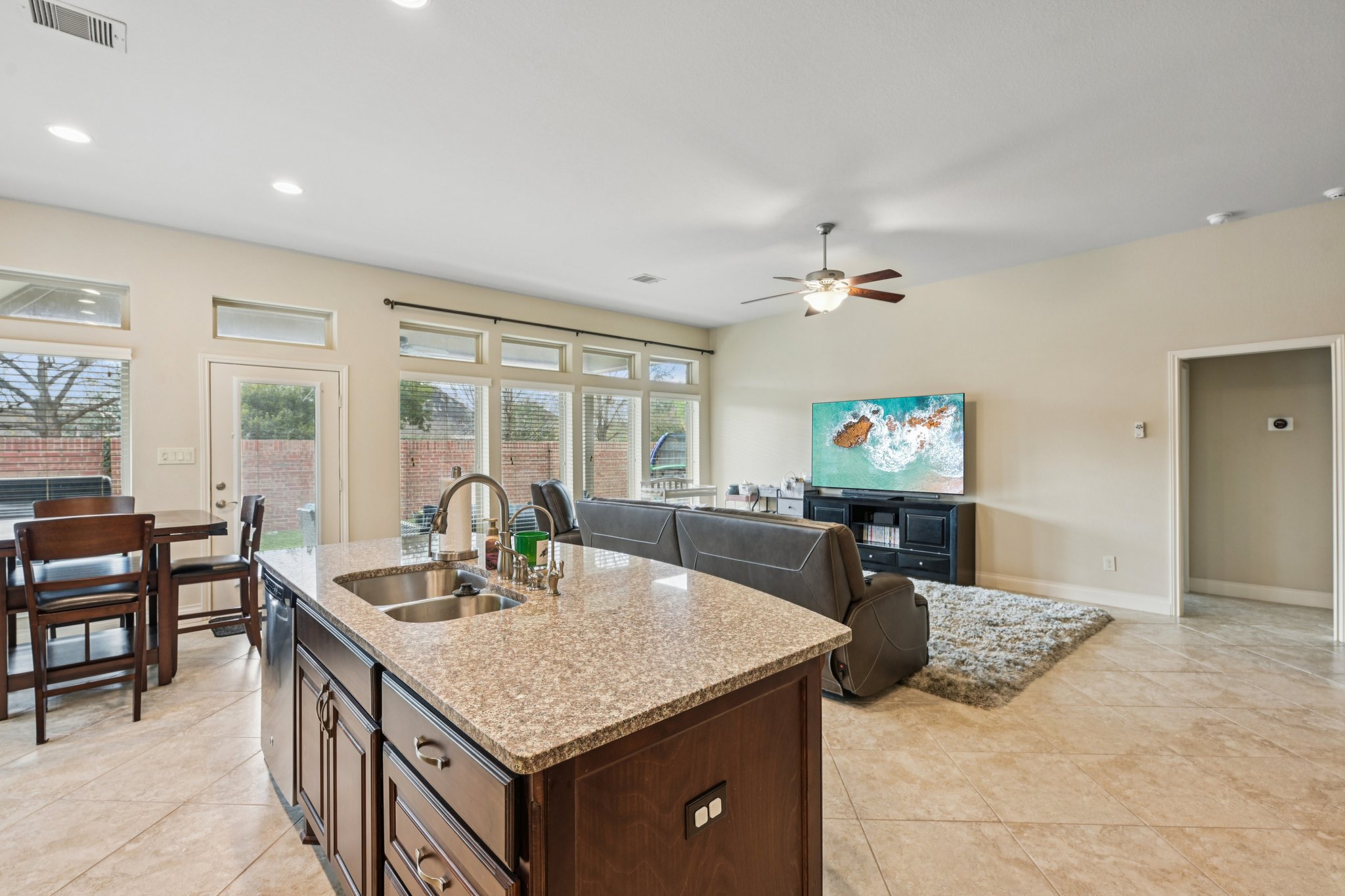 Foggy Riv-L0801-015.jpg